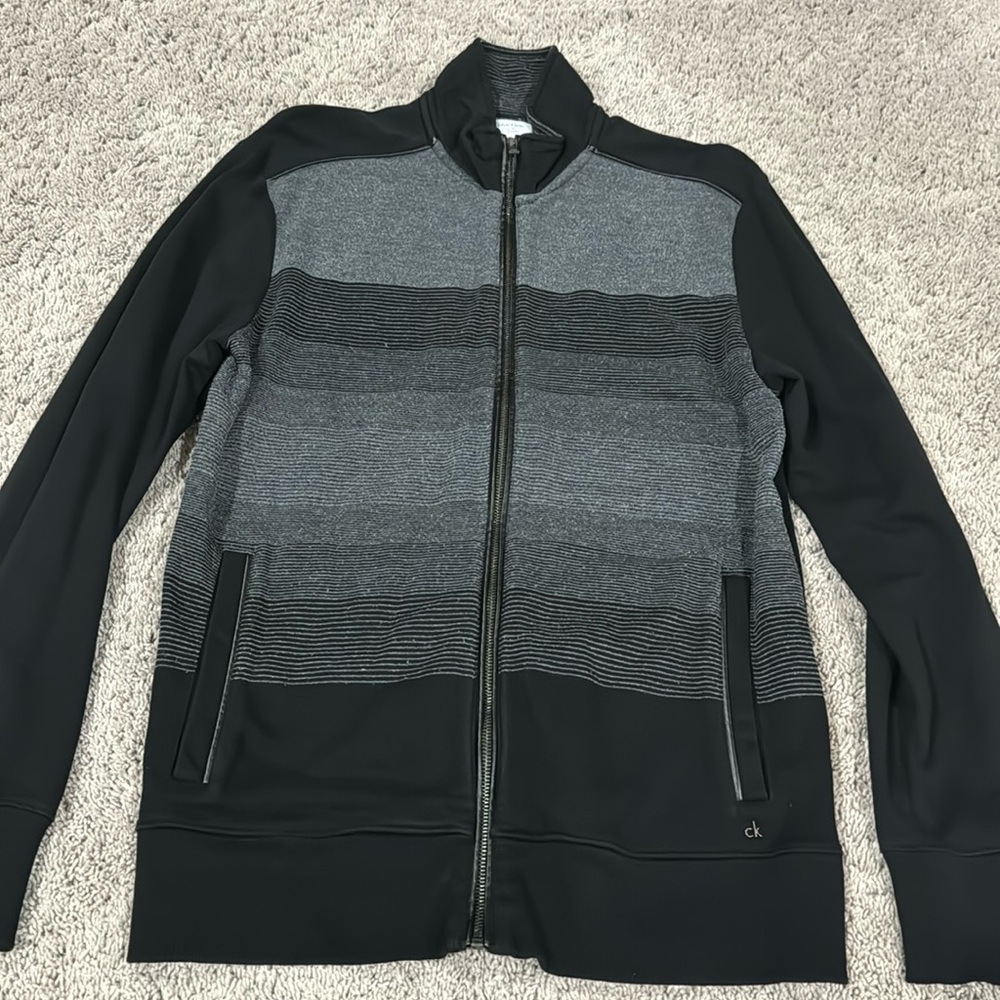 Calvin Klein Classic Fit Zip Up Sweater Condition: Like New